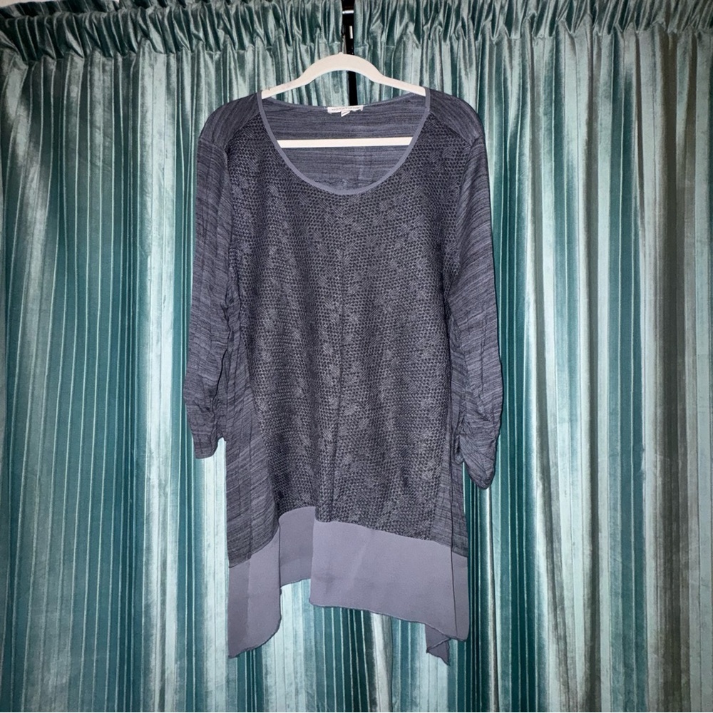 NOTATIONS | asymmetrical hem 3/4 sleeve top | dusty blue | XL